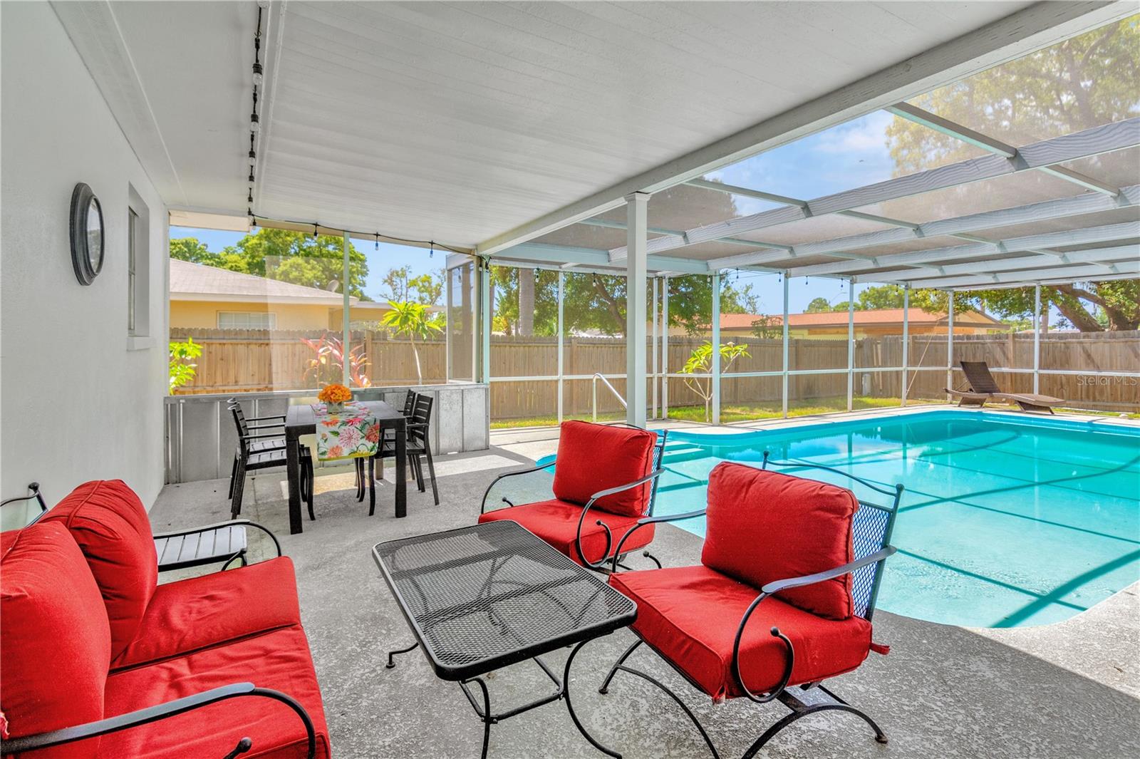 SUNSET LAKE ESTATES - Residential