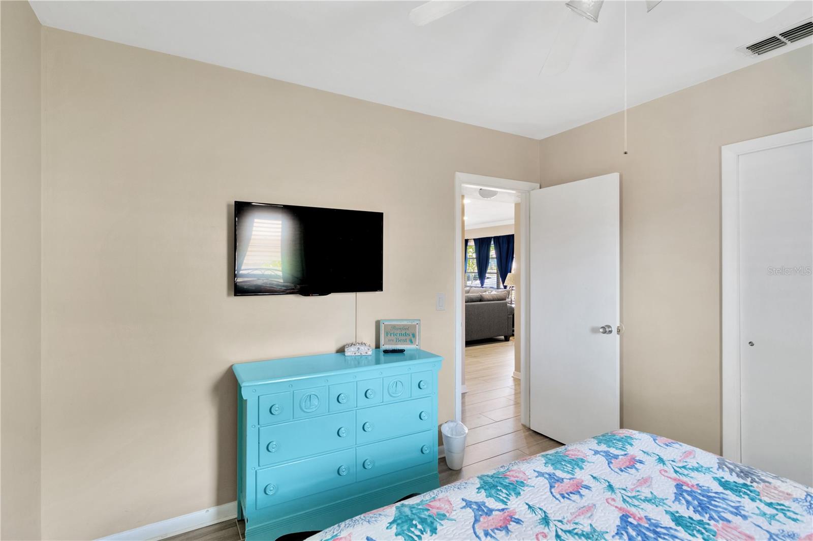 SUNSET LAKE ESTATES - Residential