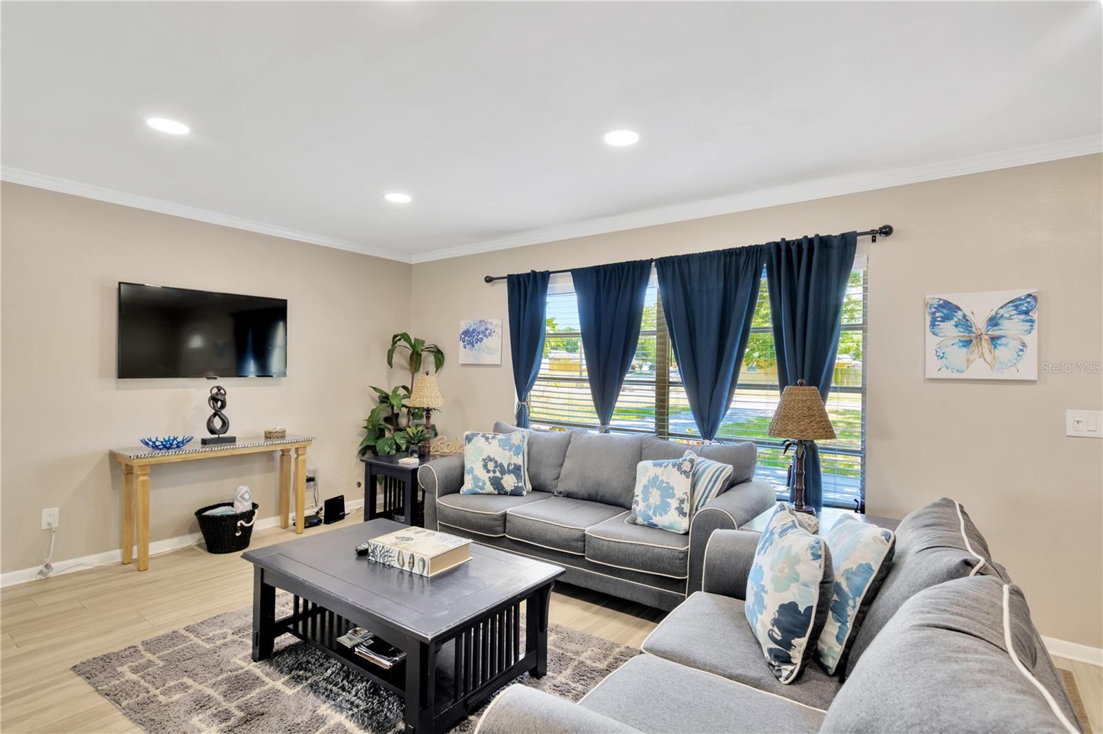 SUNSET LAKE ESTATES - Residential