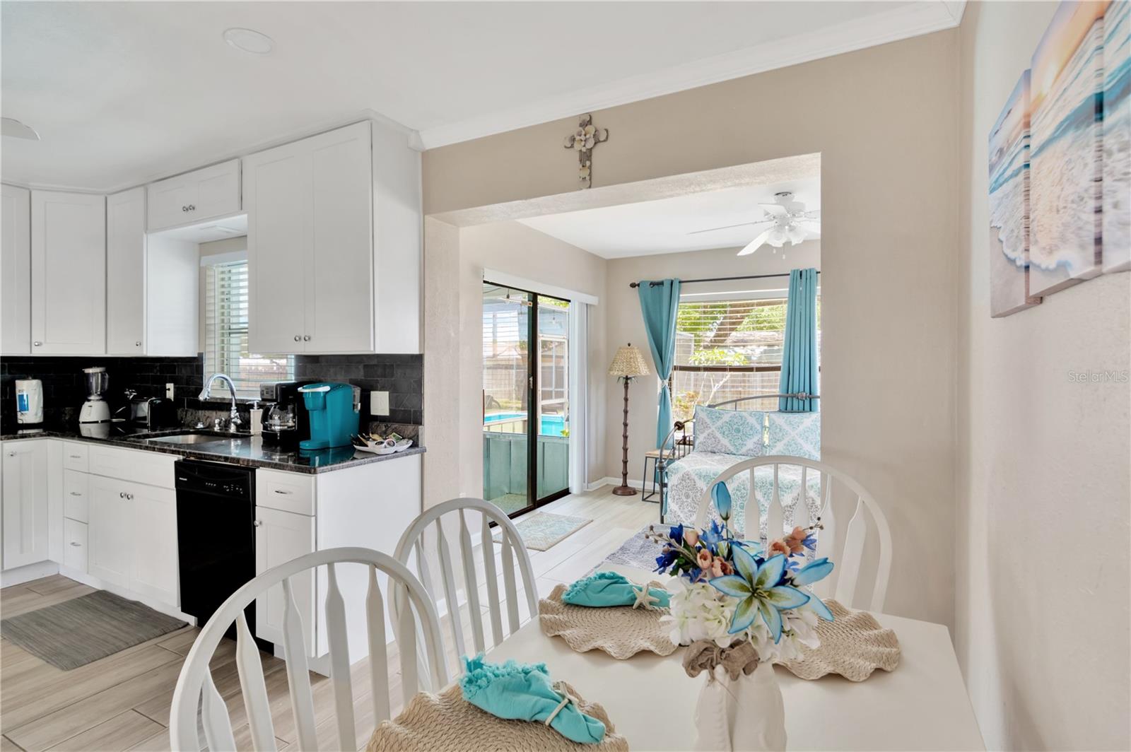 SUNSET LAKE ESTATES - Residential
