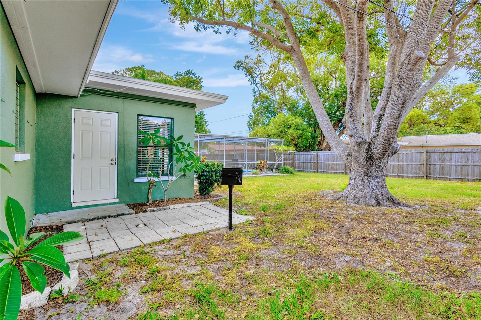 SUNSET LAKE ESTATES - Residential