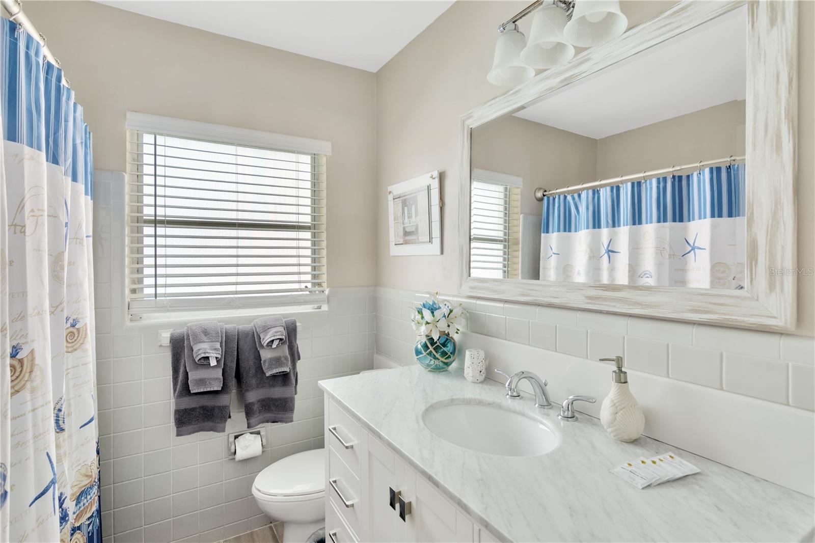 SUNSET LAKE ESTATES - Residential