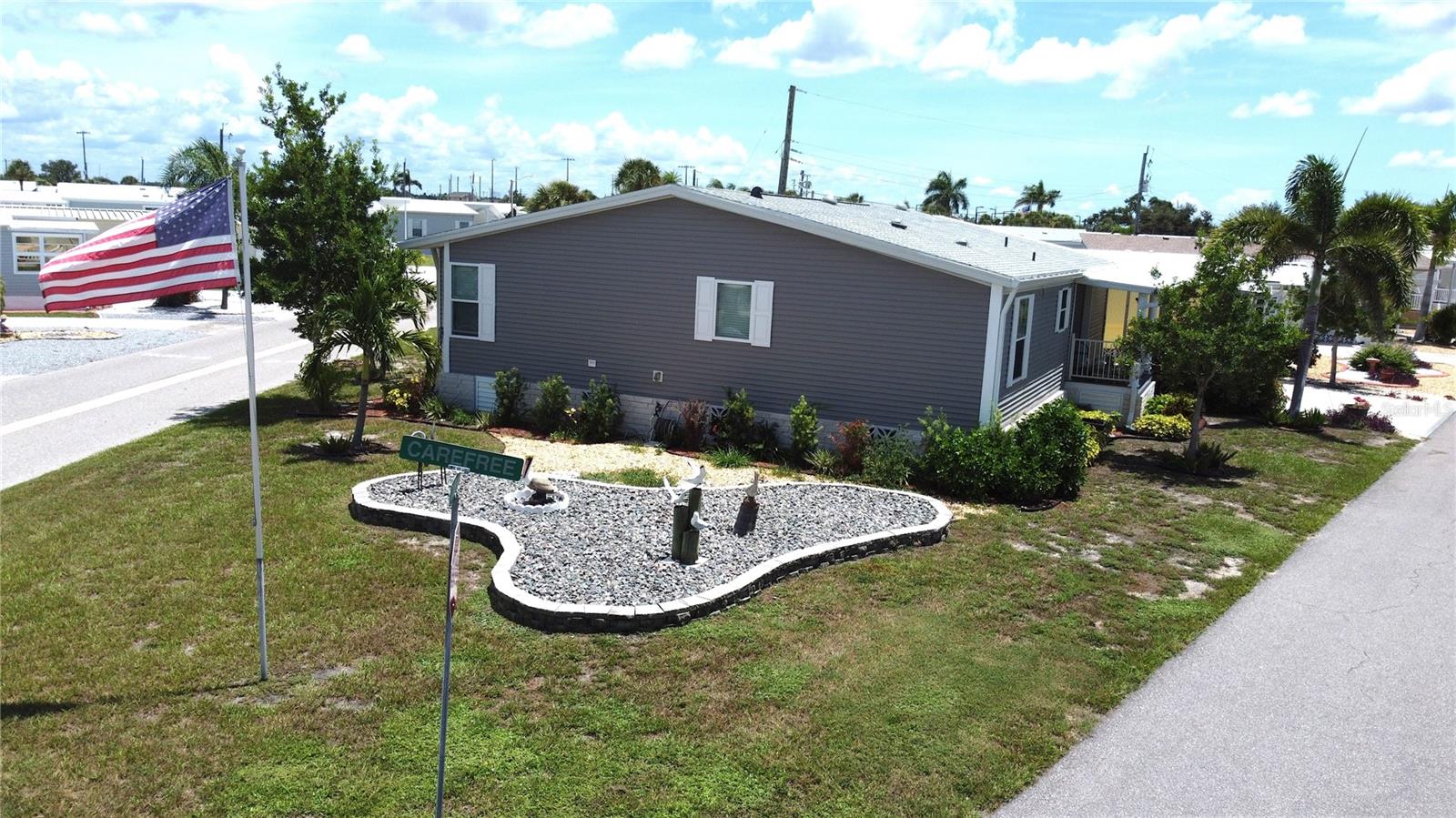 COUNTRY CLUB ESTATES - Residential