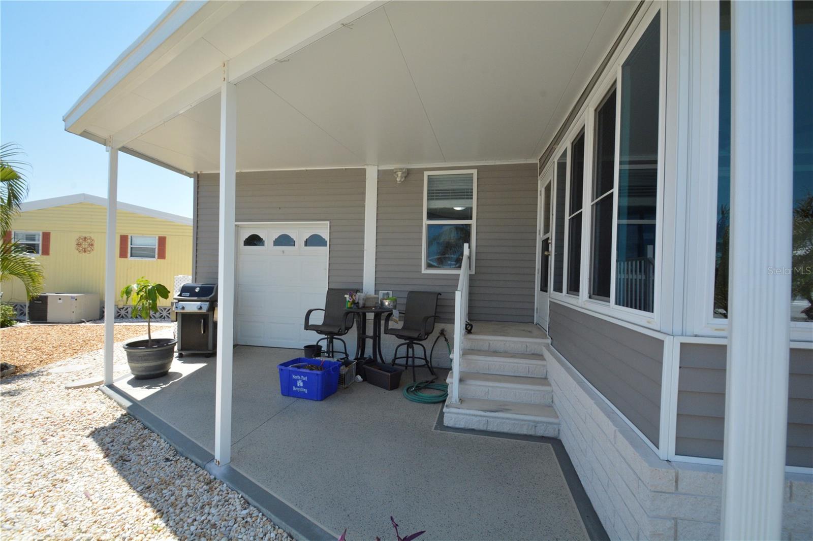 COUNTRY CLUB ESTATES - Residential