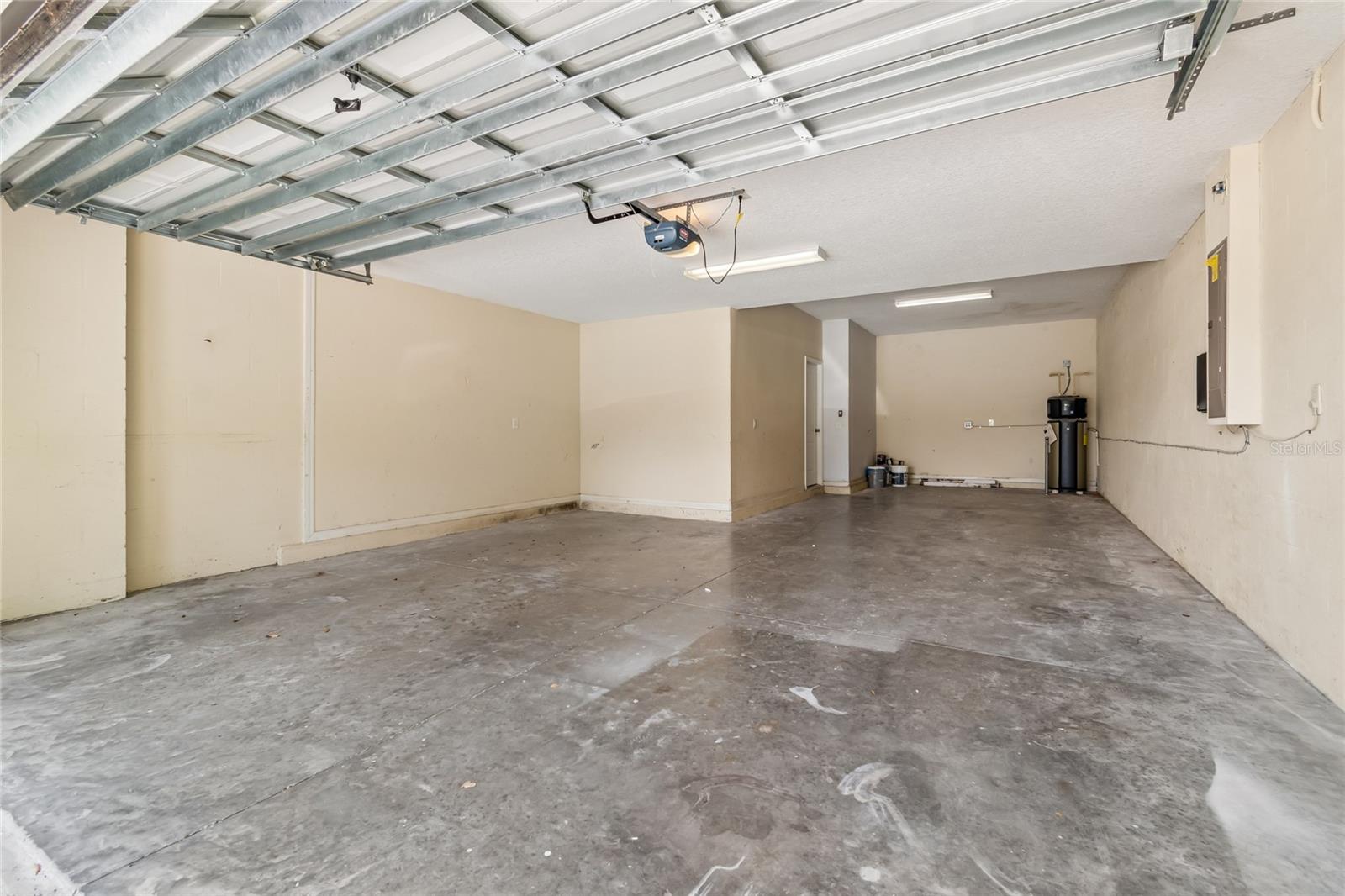 PANTHER TRACE - Residential