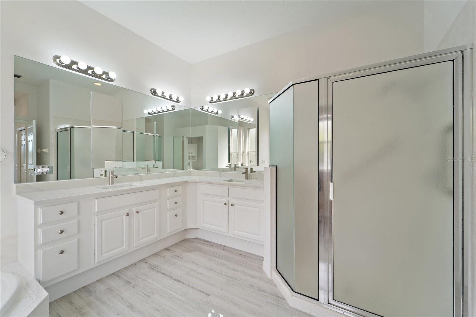 EDGEWATER VILLAGE SUBPHASE A - Residential