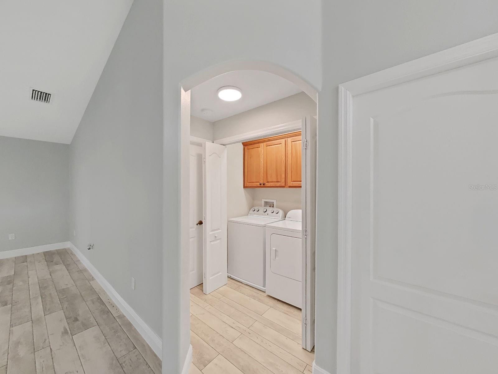 POINTE ALEXIS SOUTH - Residential