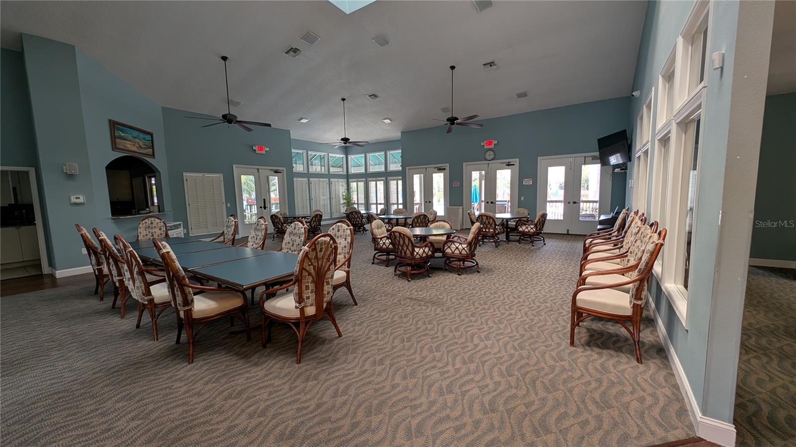 POINTE ALEXIS SOUTH - Residential