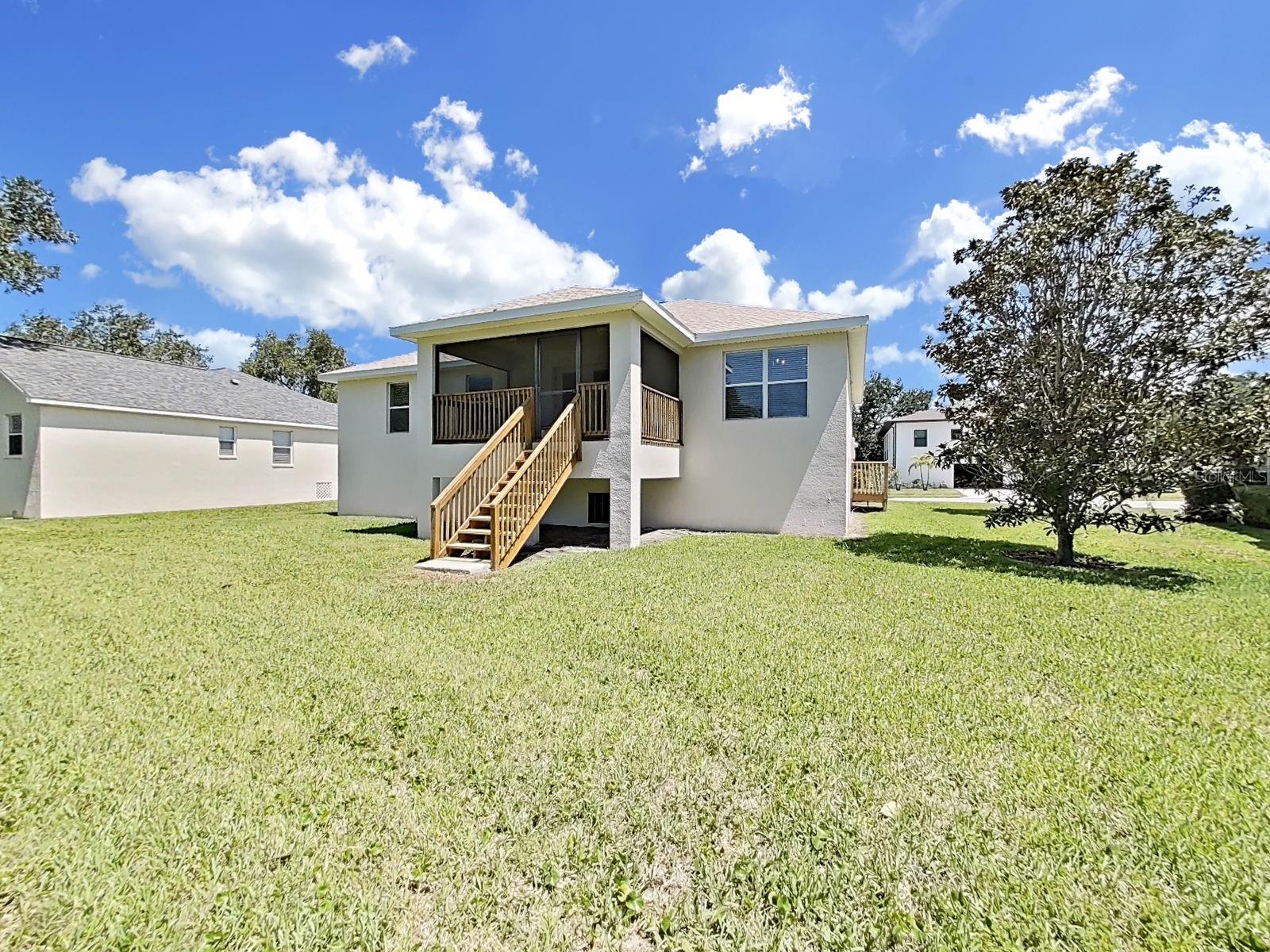 POINTE ALEXIS SOUTH - Residential