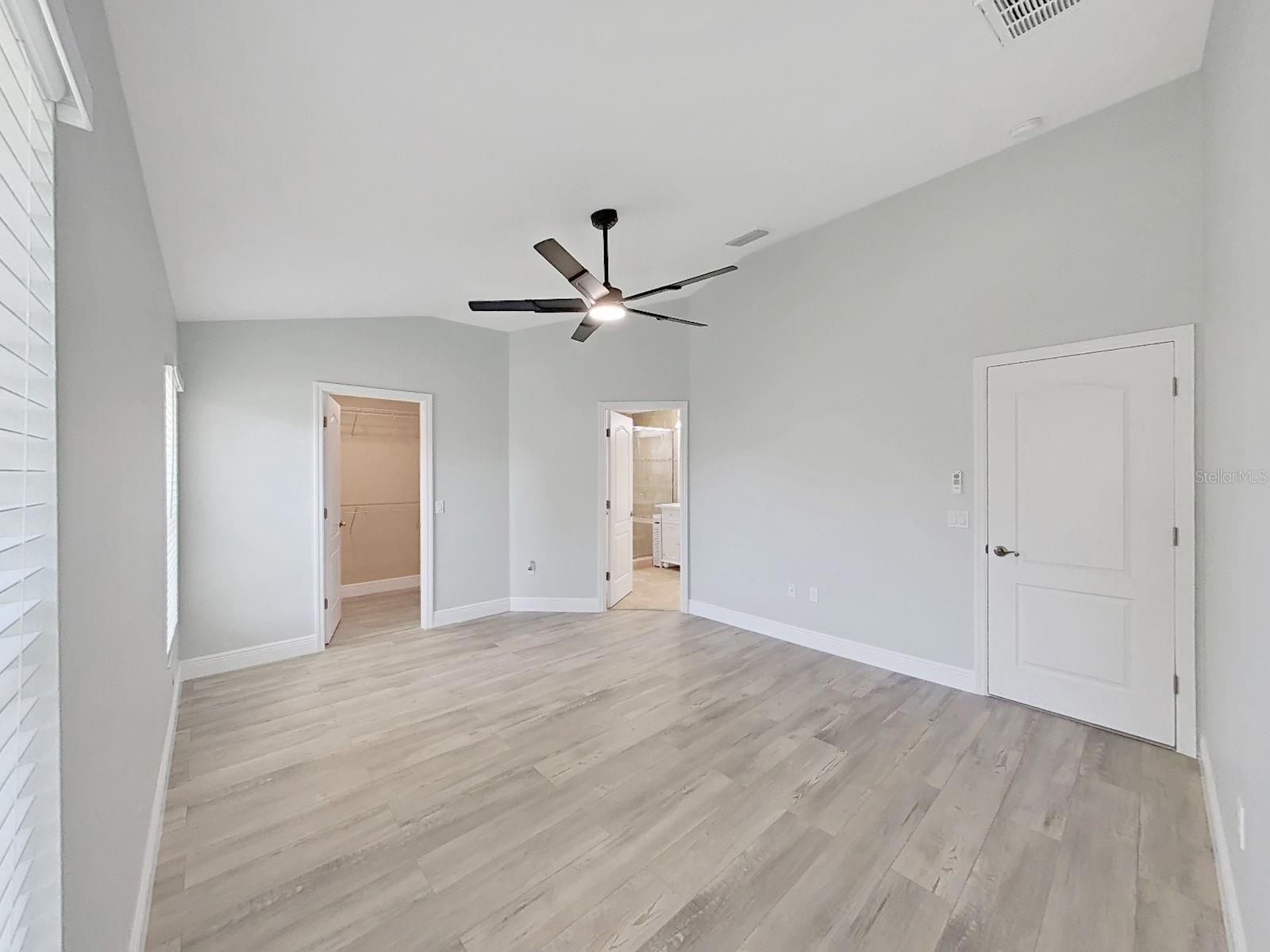 POINTE ALEXIS SOUTH - Residential