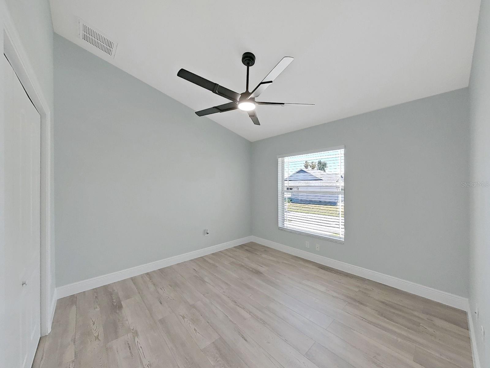 POINTE ALEXIS SOUTH - Residential