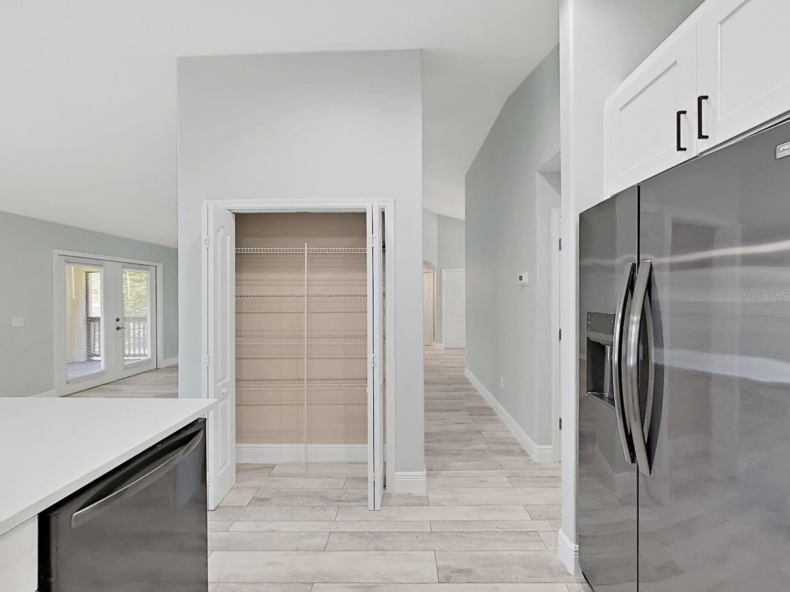 POINTE ALEXIS SOUTH - Residential