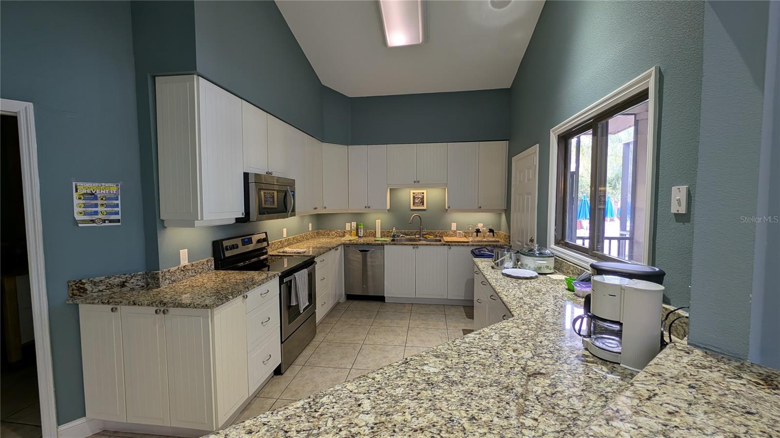 POINTE ALEXIS SOUTH - Residential