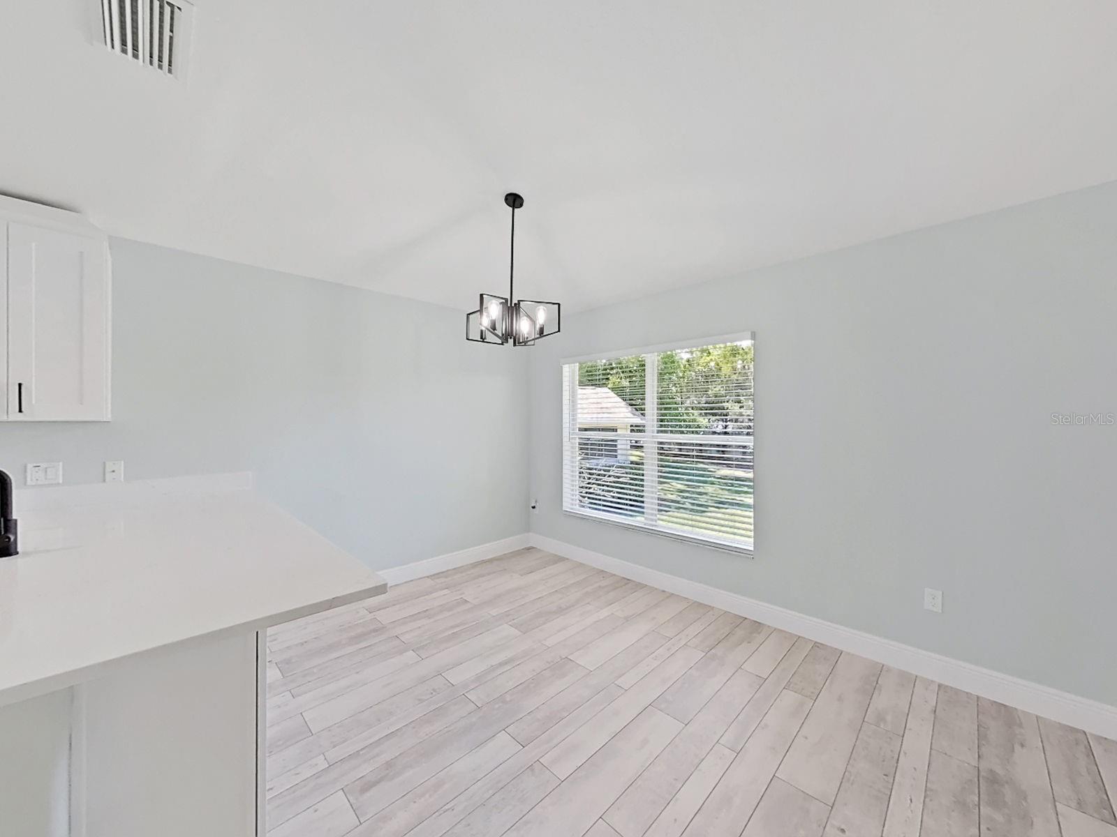 POINTE ALEXIS SOUTH - Residential