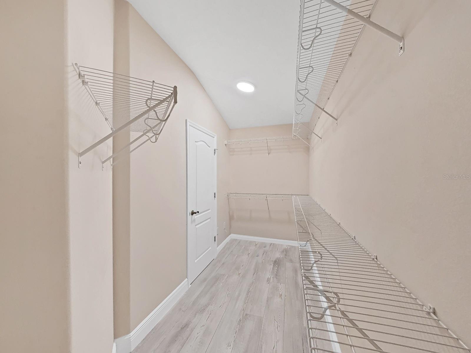 POINTE ALEXIS SOUTH - Residential