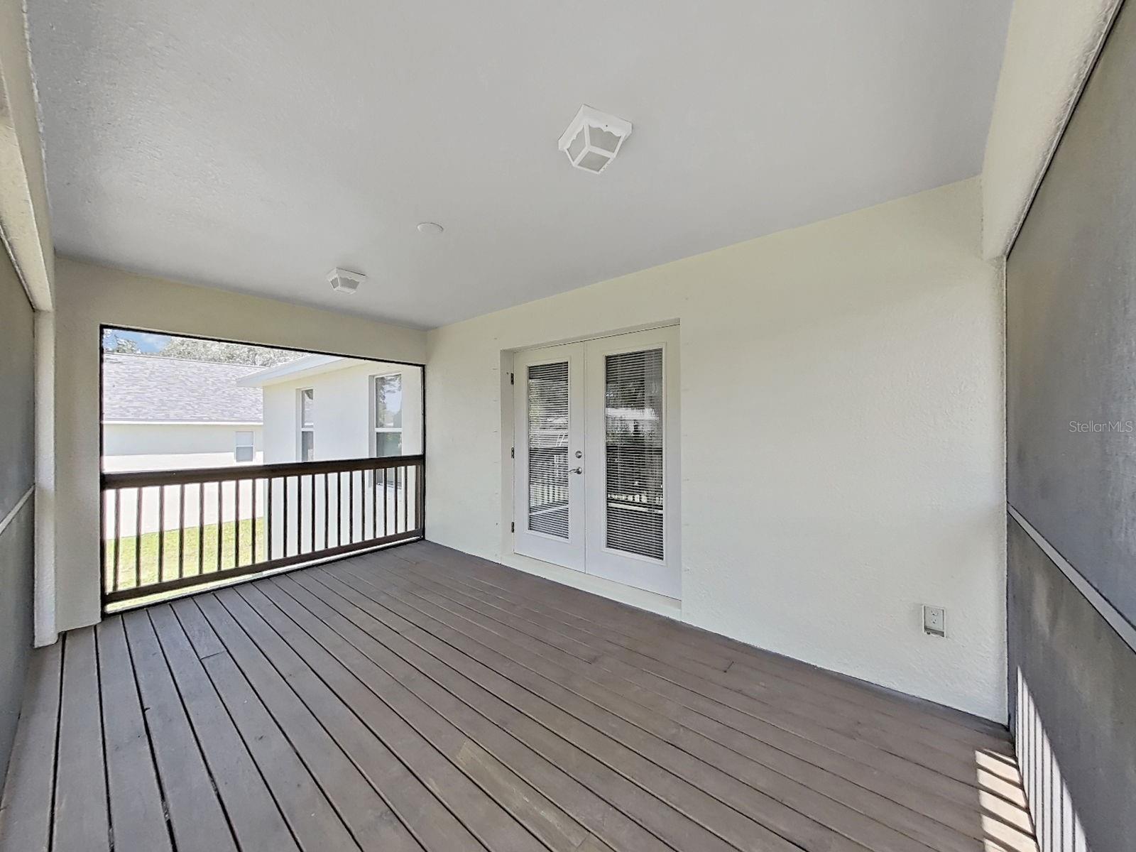 POINTE ALEXIS SOUTH - Residential