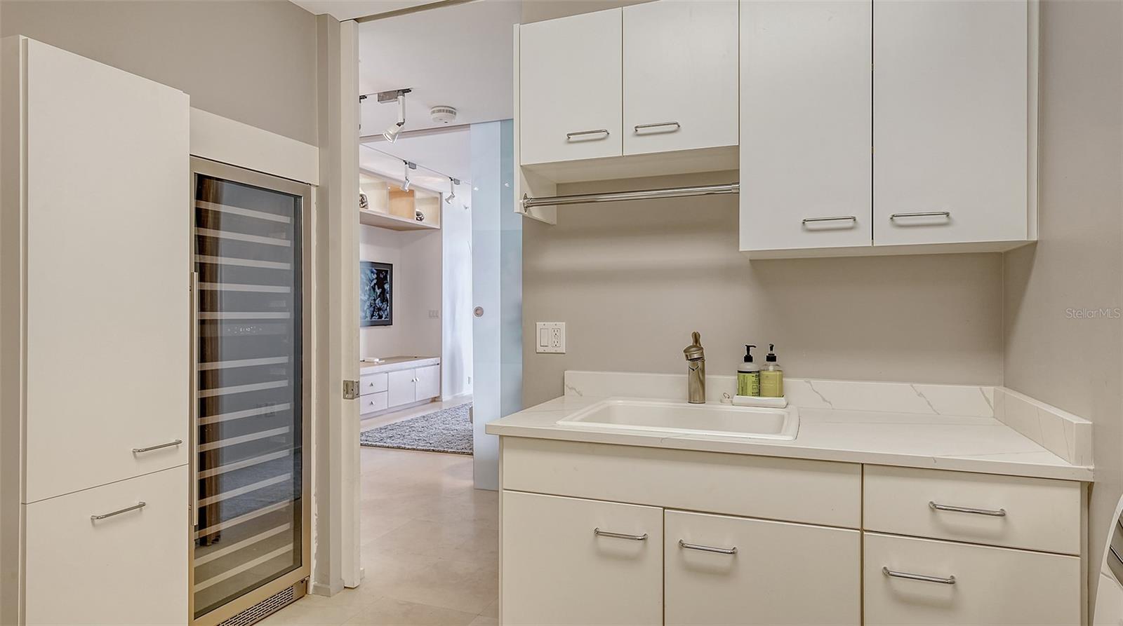 THE TOWER RESIDENCES - Residential