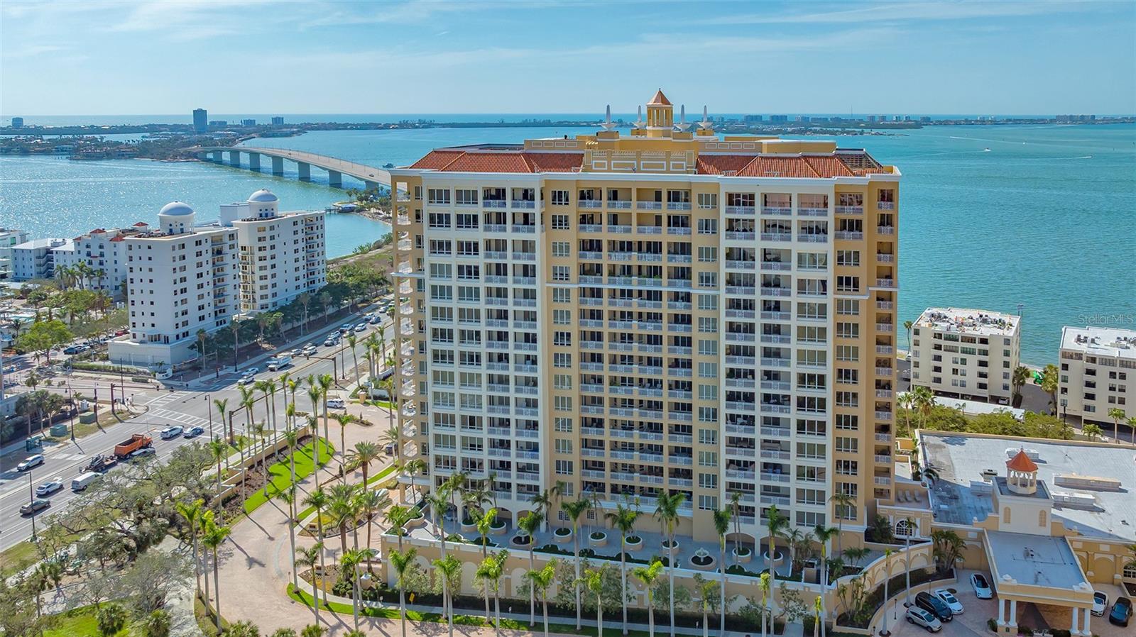 THE TOWER RESIDENCES - Residential