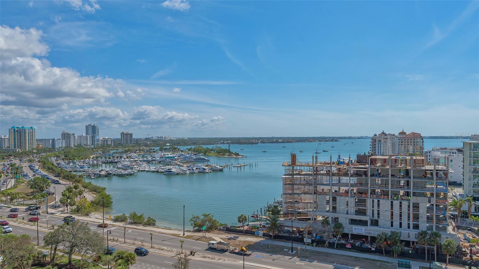 THE TOWER RESIDENCES - Residential