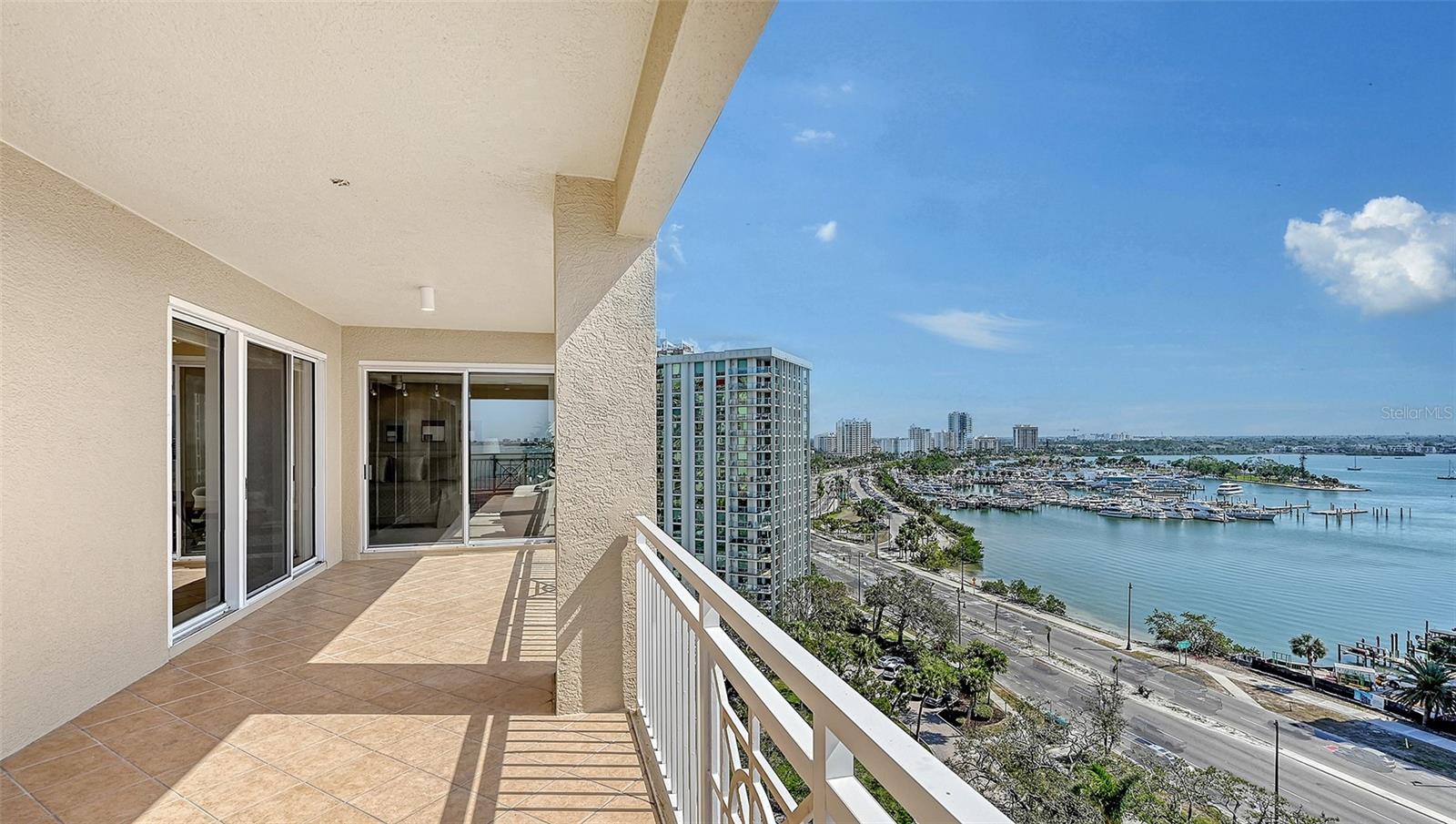 THE TOWER RESIDENCES - Residential