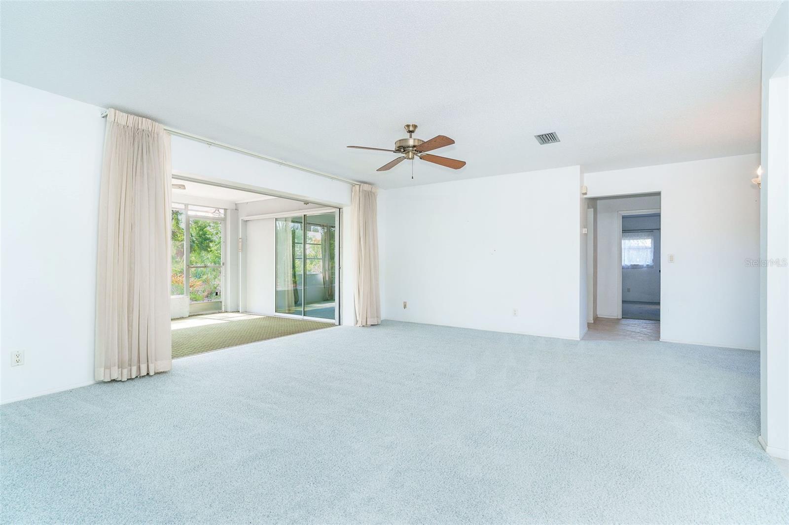FLORIDA TROPICAL HOMESITES & LITTLE FARMS - Residential