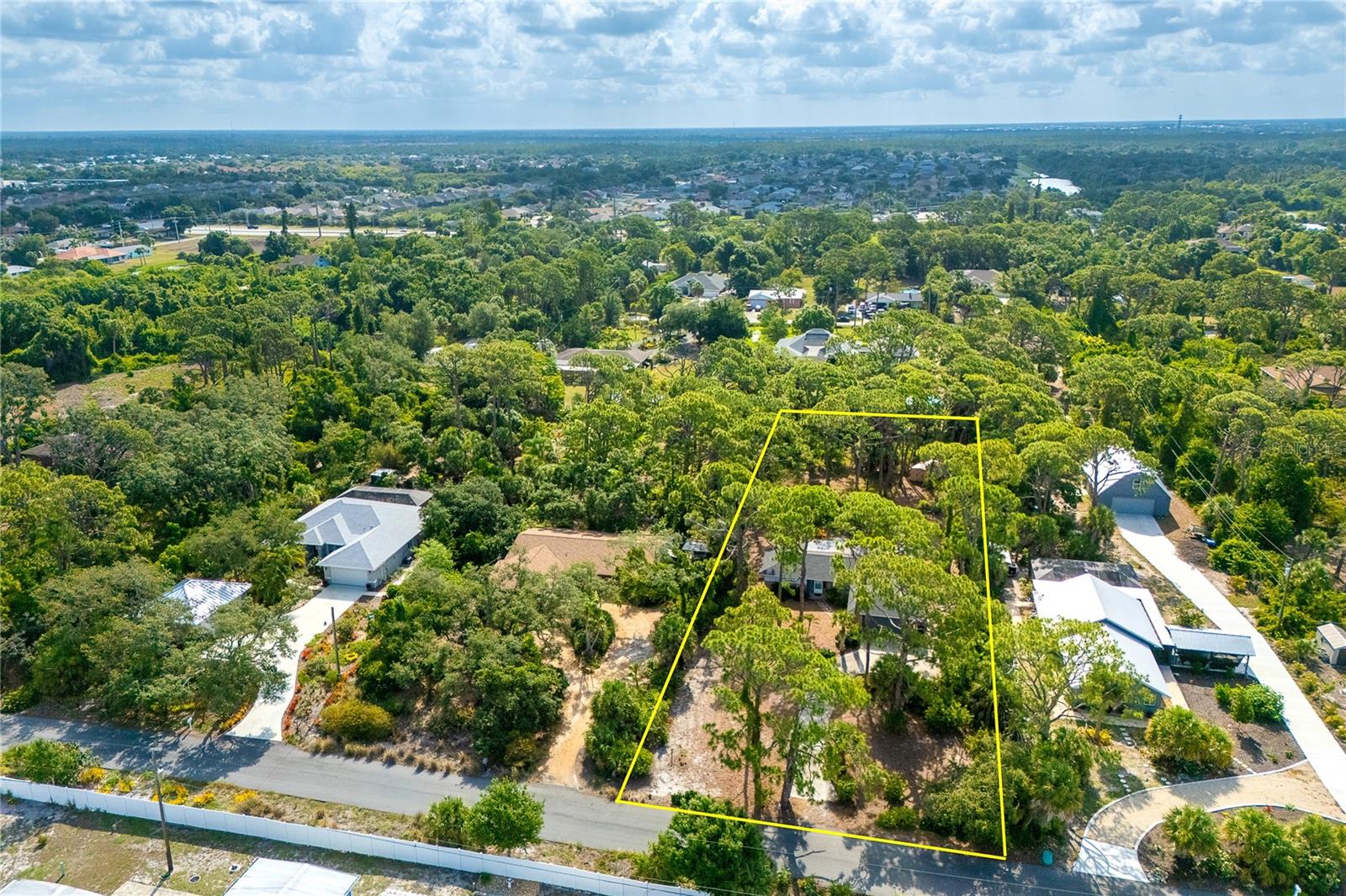 FLORIDA TROPICAL HOMESITES & LITTLE FARMS - Residential