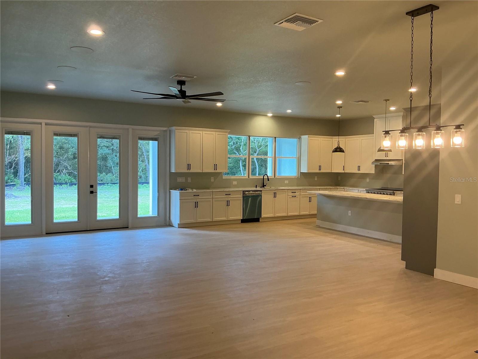MAGNOLIA ACRES - Residential