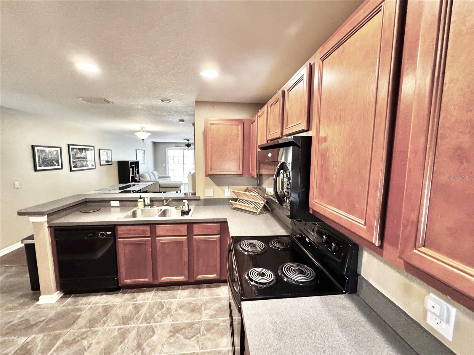 WILLOWBROOK A CONDO PH 11 OR2250/4124 - Residential
