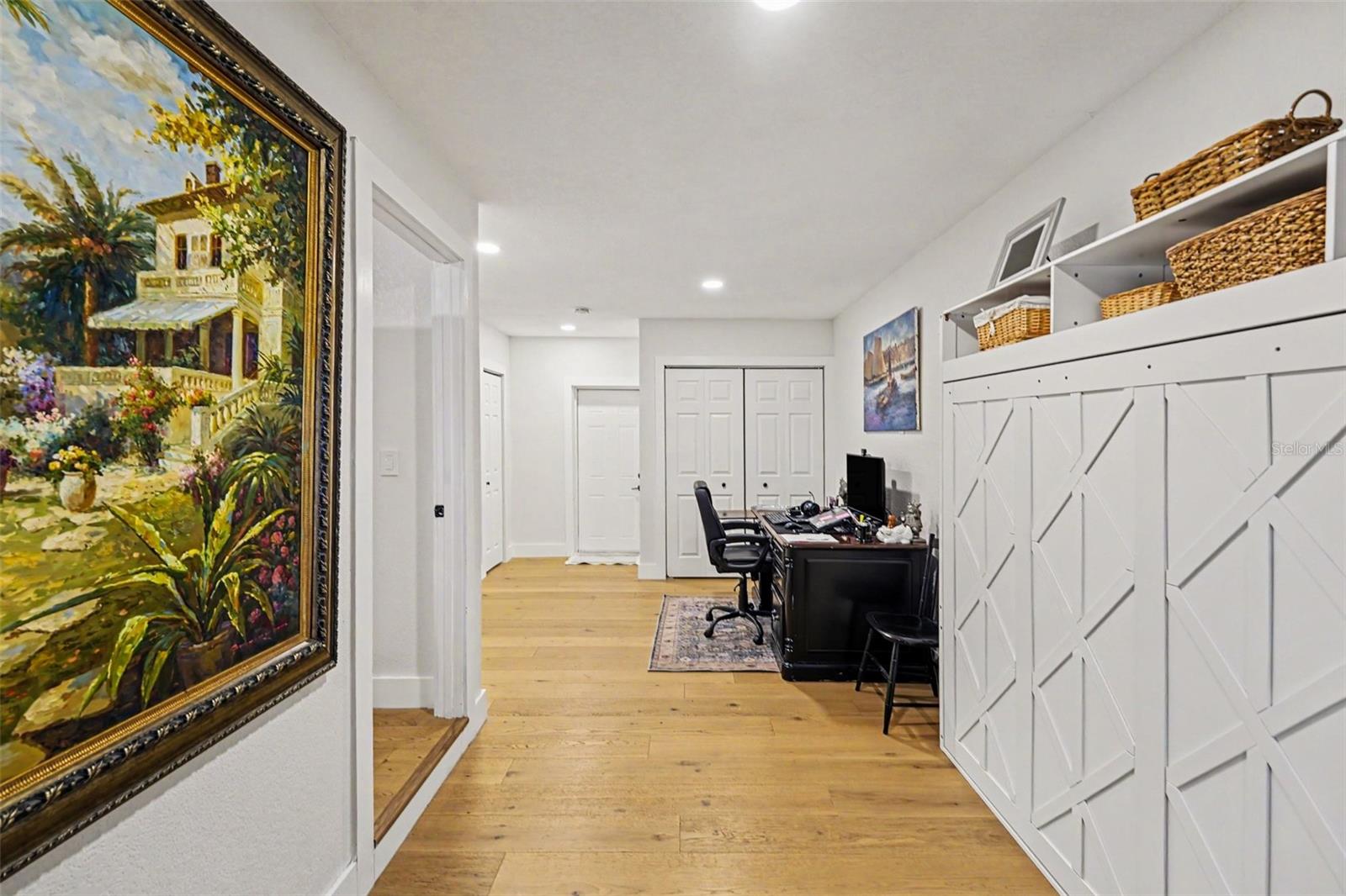EAGLE MANOR - Residential