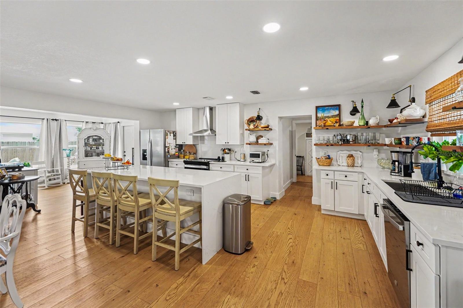 EAGLE MANOR - Residential