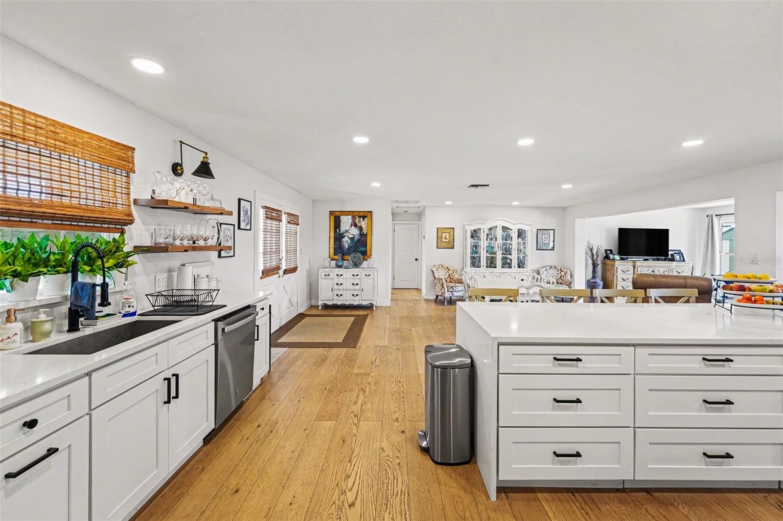 EAGLE MANOR - Residential