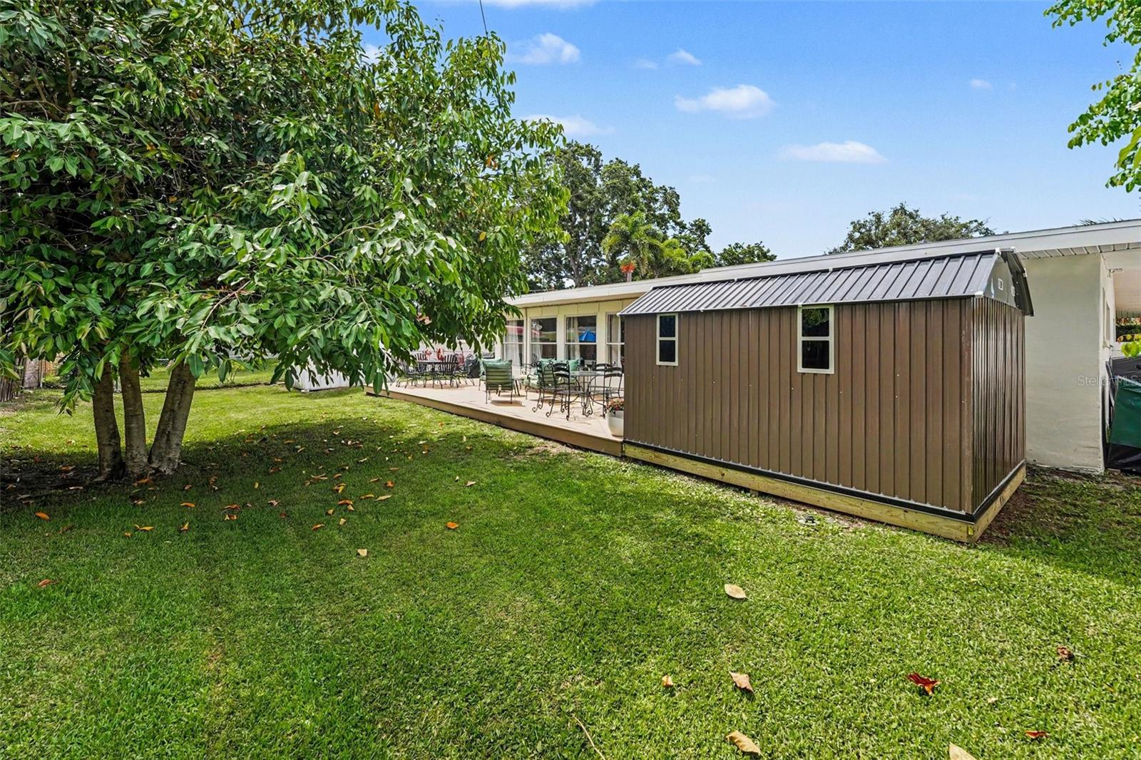 EAGLE MANOR - Residential