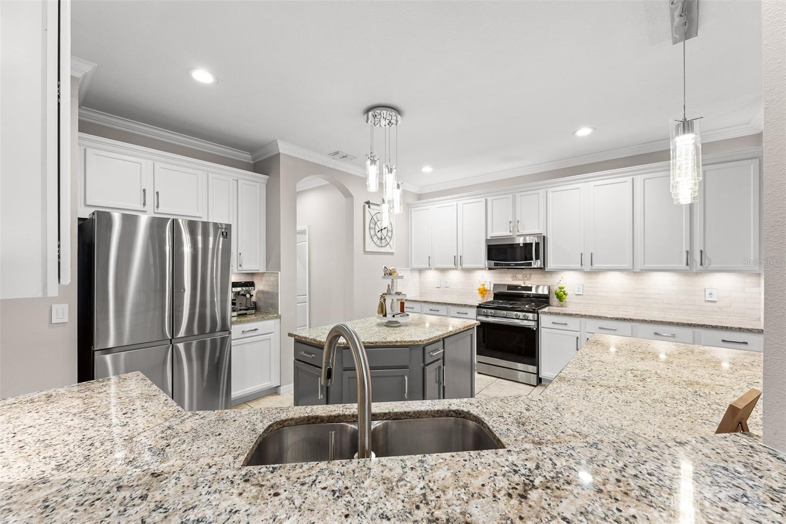 HAMMOCK POINTE SUB - Residential