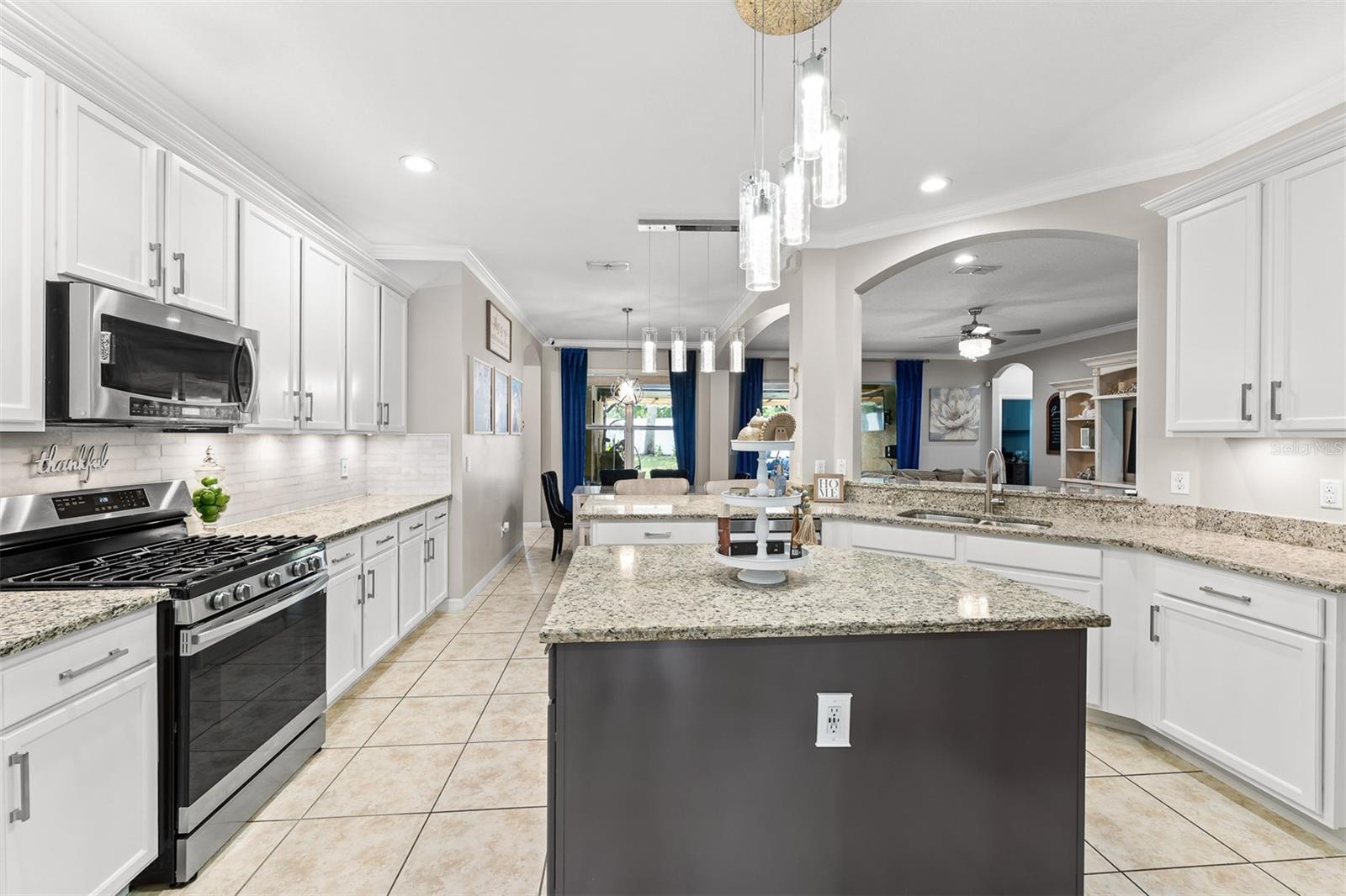 HAMMOCK POINTE SUB - Residential