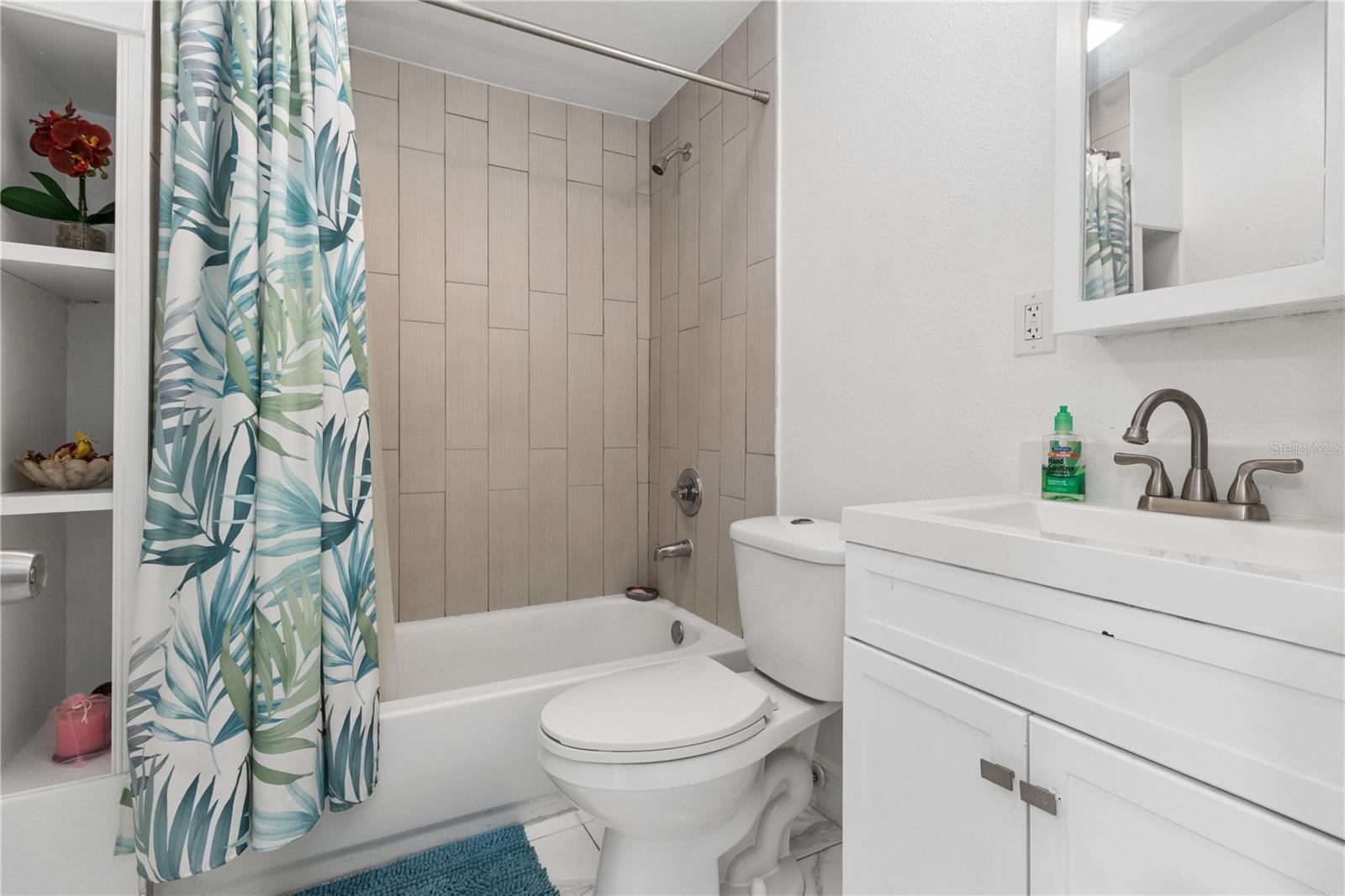 CLAIR MEL CITY UNIT 6 - Residential