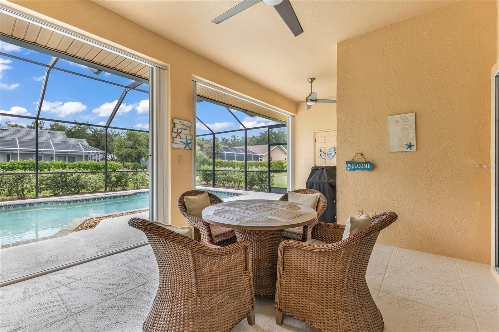 HARBOUR OAKS - Residential