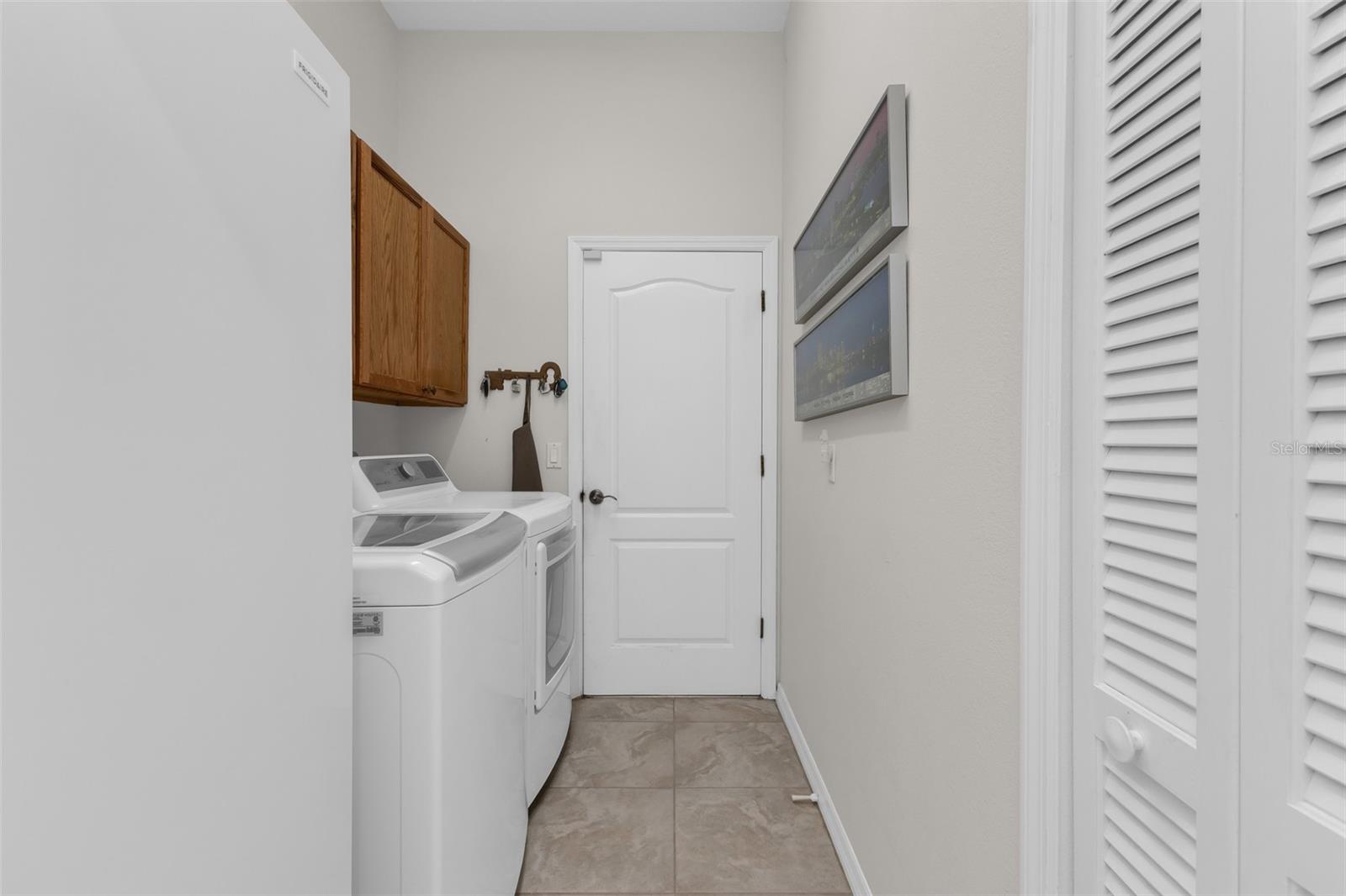 HARBOUR OAKS - Residential