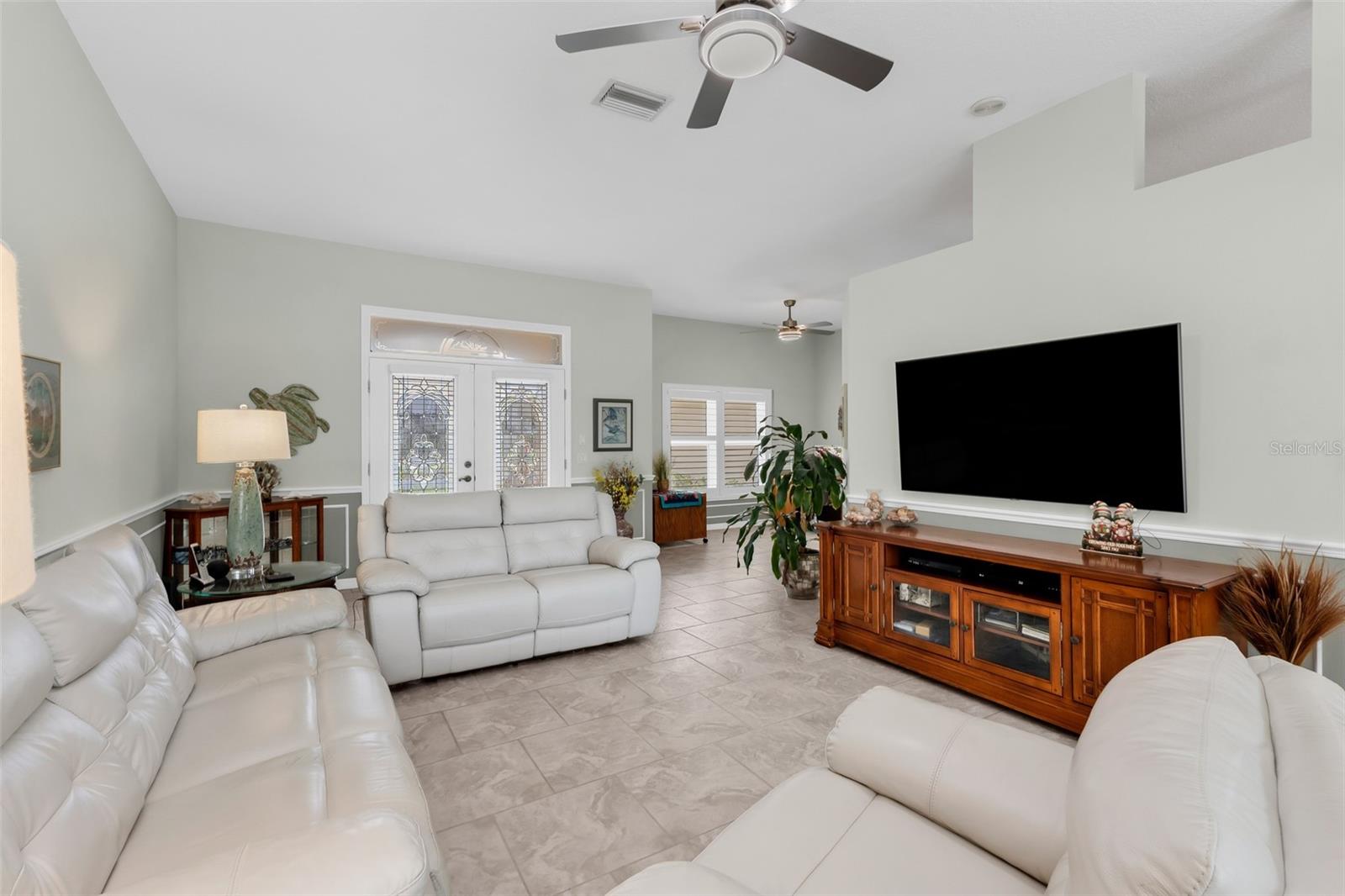 HARBOUR OAKS - Residential