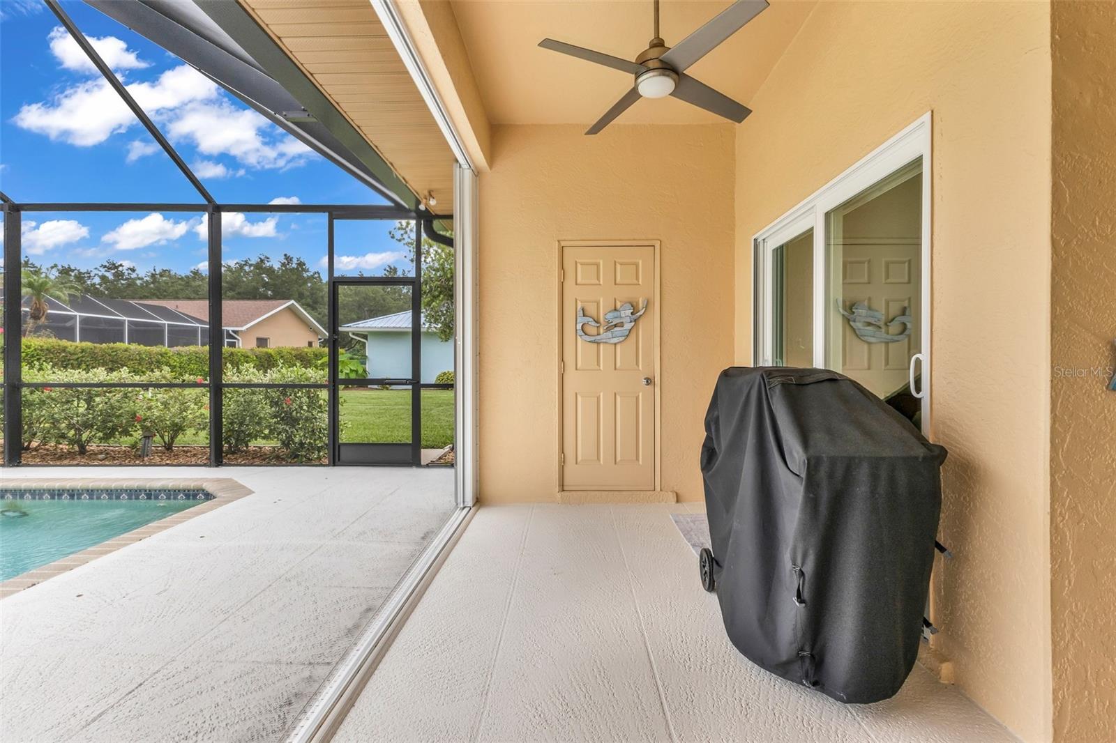 HARBOUR OAKS - Residential