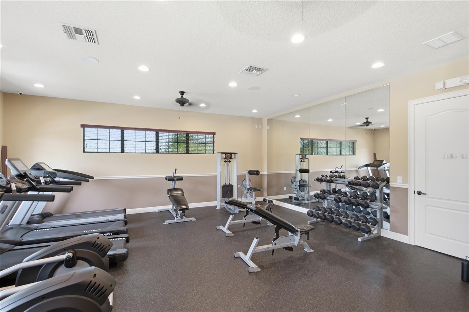 JOHNS LAKE POINTE - Residential