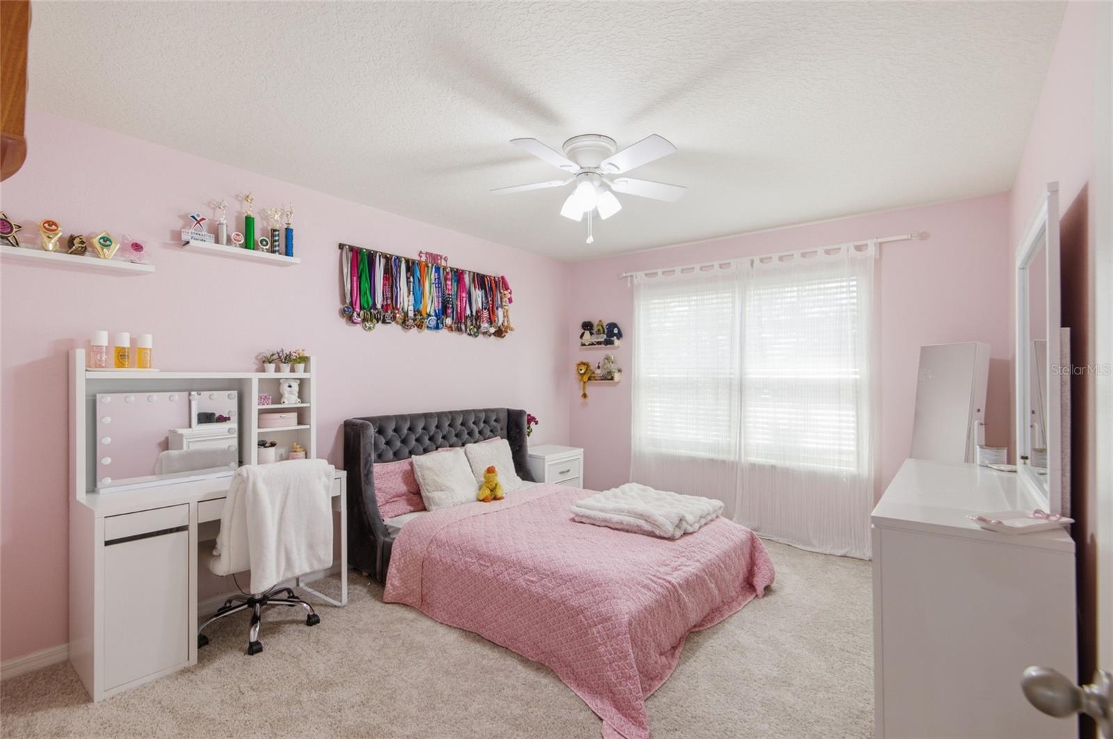 JOHNS LAKE POINTE - Residential