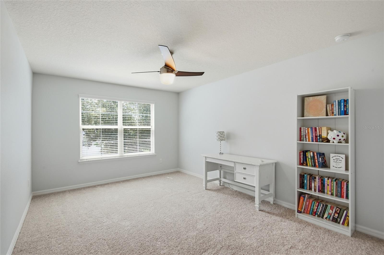 JOHNS LAKE POINTE - Residential