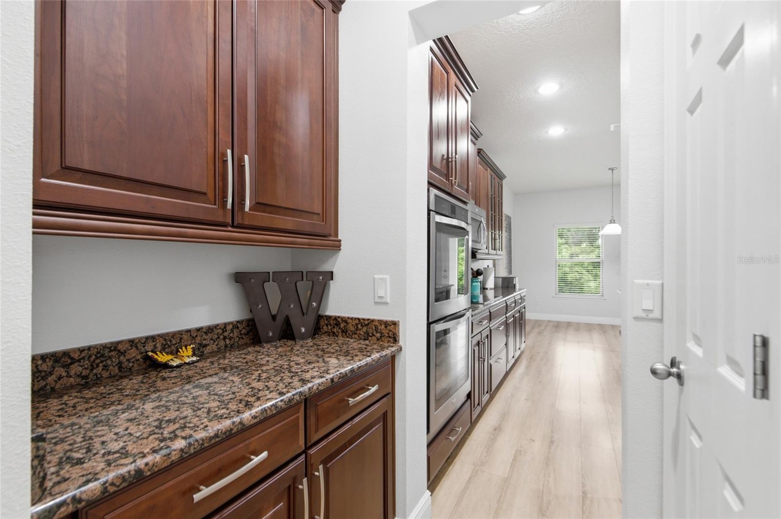 JOHNS LAKE POINTE - Residential