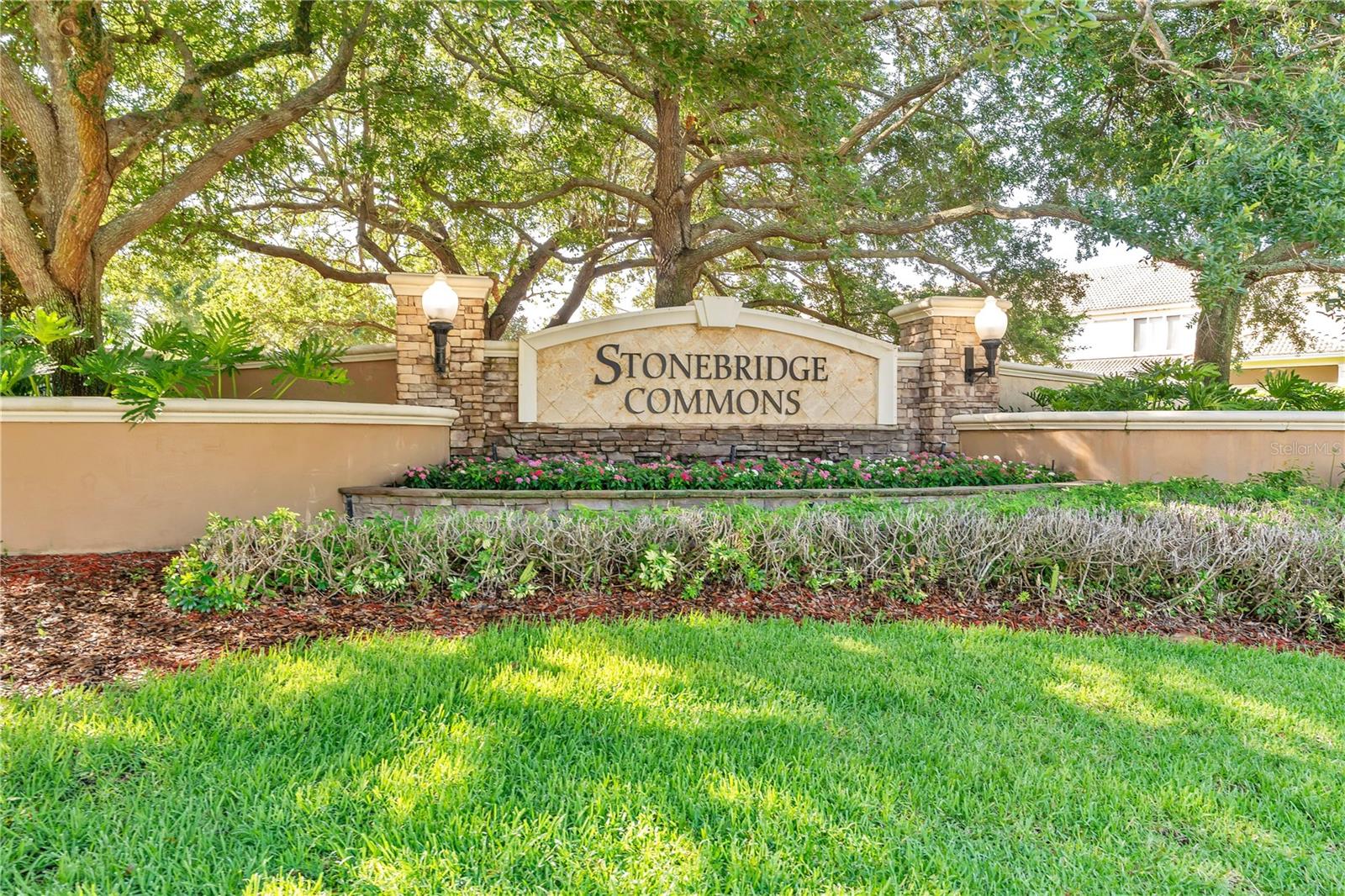 CARRIAGE HOMES/STONEBRIDGE COM - Residential