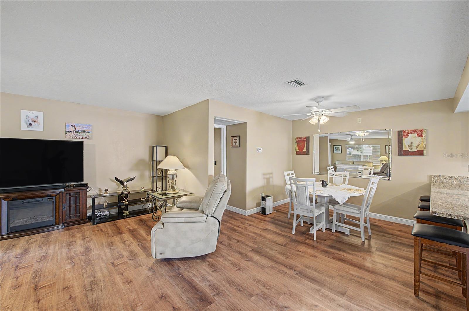 07 SPGS VILLAS CONDO - Residential