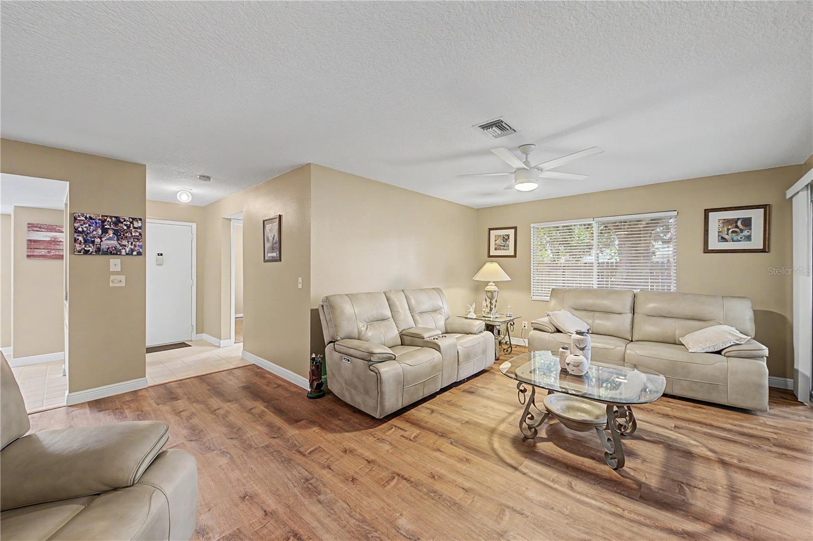 07 SPGS VILLAS CONDO - Residential