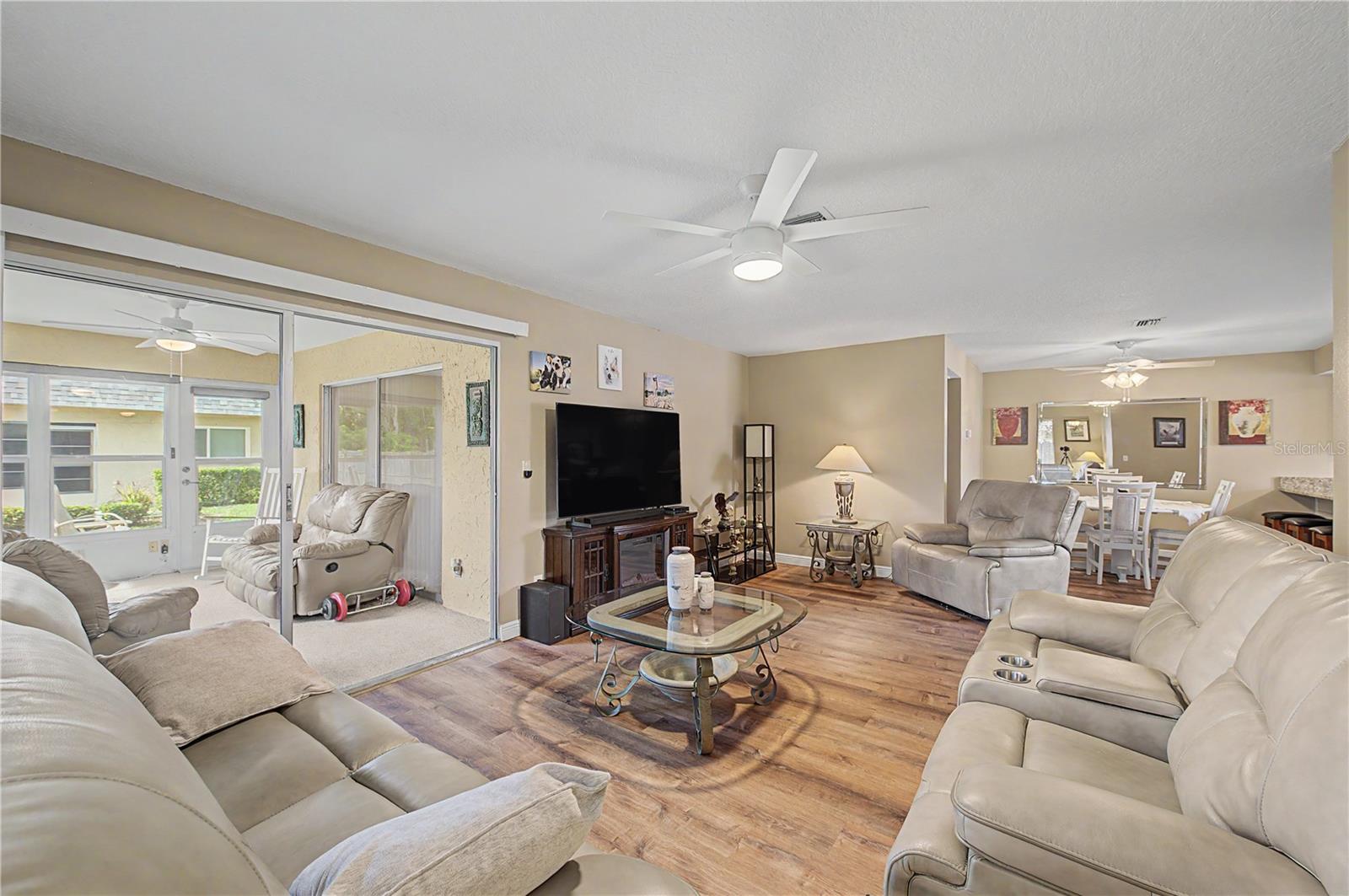 07 SPGS VILLAS CONDO - Residential