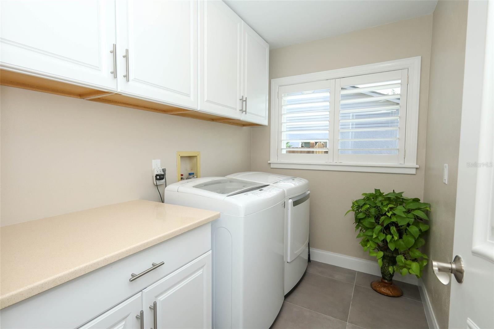 SPRING LAKE HILLS SEC 5 - Residential