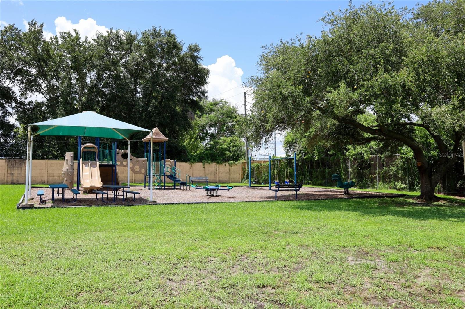 SPRING LAKE HILLS SEC 5 - Residential