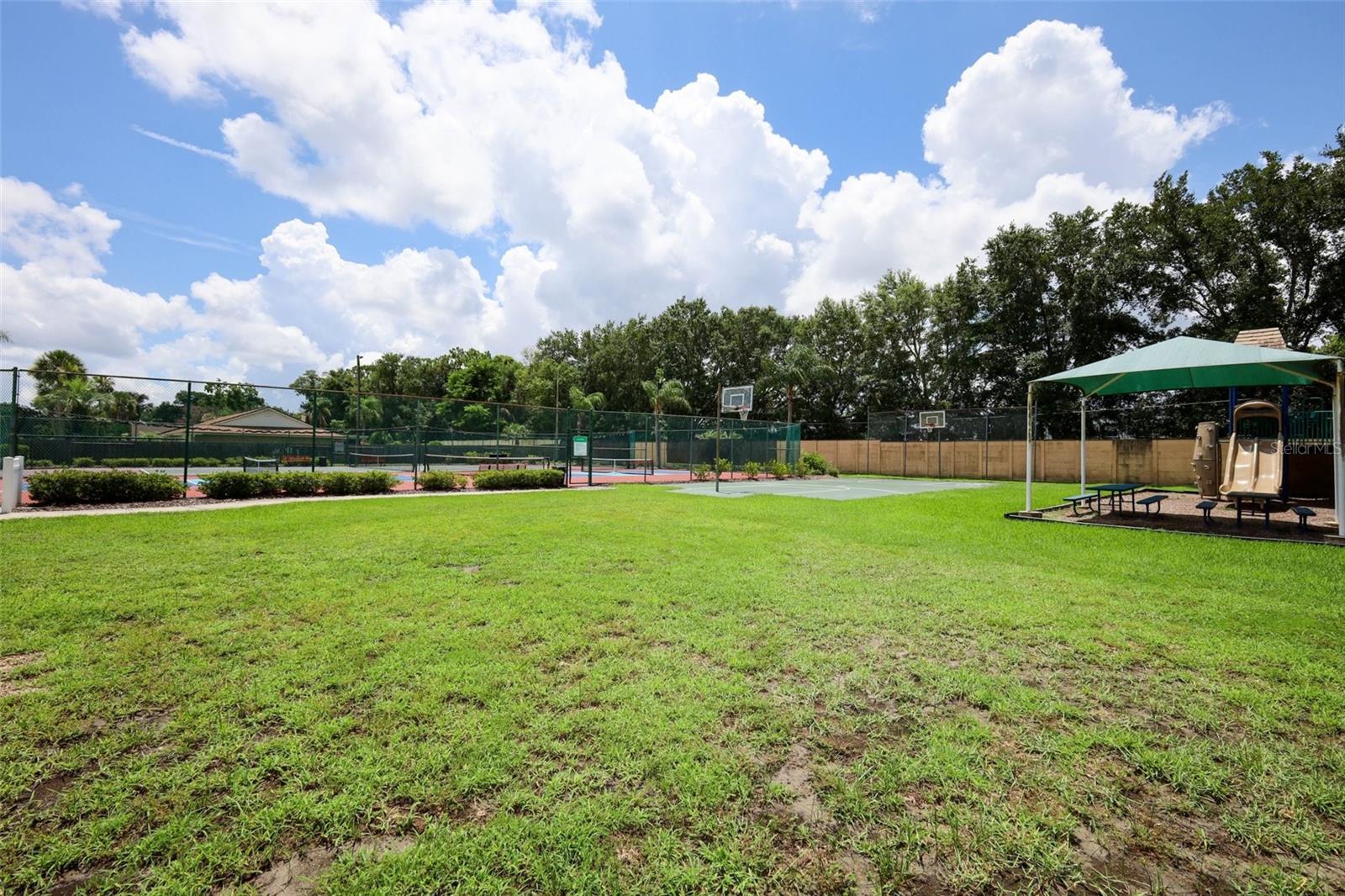 SPRING LAKE HILLS SEC 5 - Residential